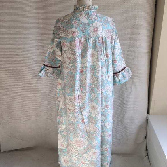 Vintage 70s Flower Power Print Cotton Prairie Gown - Picture 4 of 8